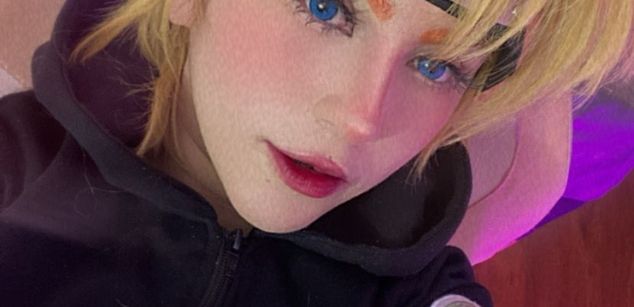 Model - ANNIE SNOW cosplay