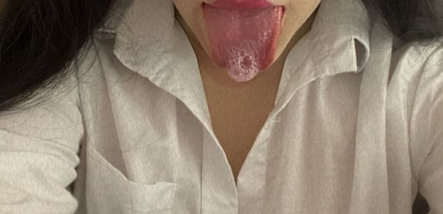 Model - ANNIE SNOW cosplay