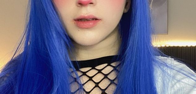 Model - ANNIE SNOW cosplay