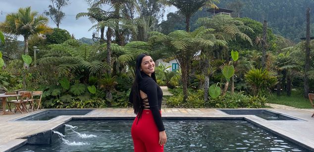 Model - Iris Moira feet