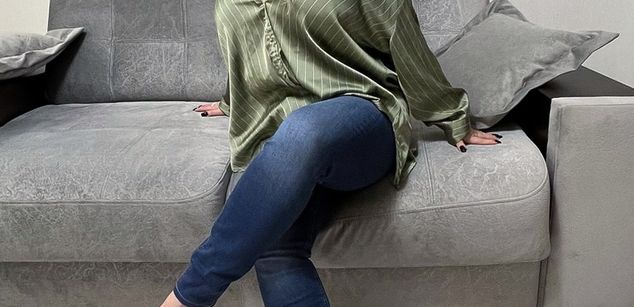 Model - MatureOfKind feet