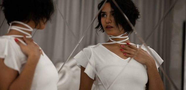 Model - Kim_Sherman feet