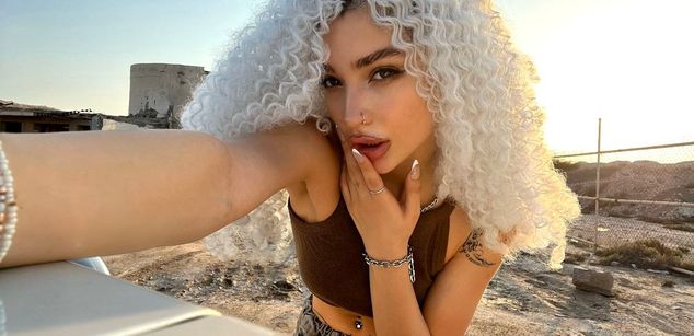 Model - DominaGoddess teen