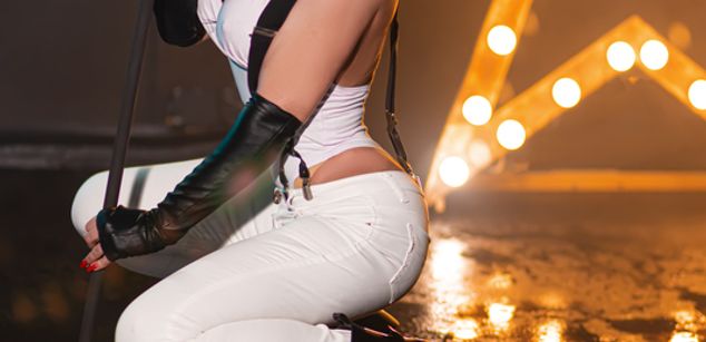 Model - Dalia Lavish squirt