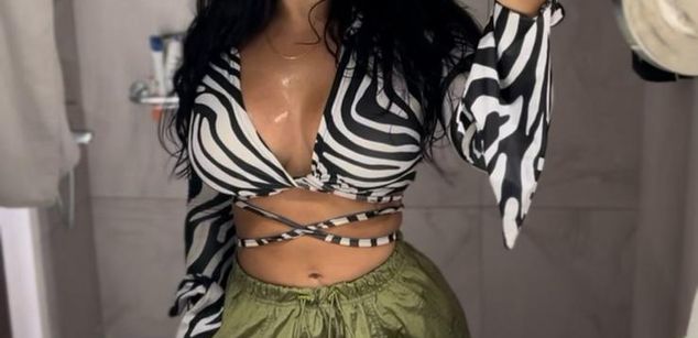 Model - natalie.luv feet