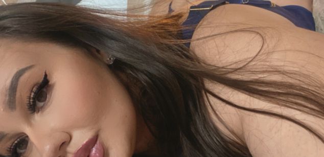 Model - Sascha Blosom BBW