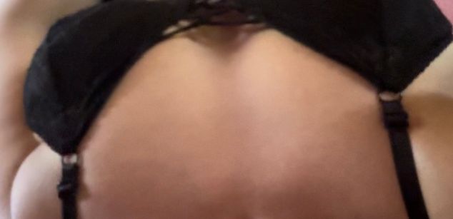 Model - MissChuwie feet