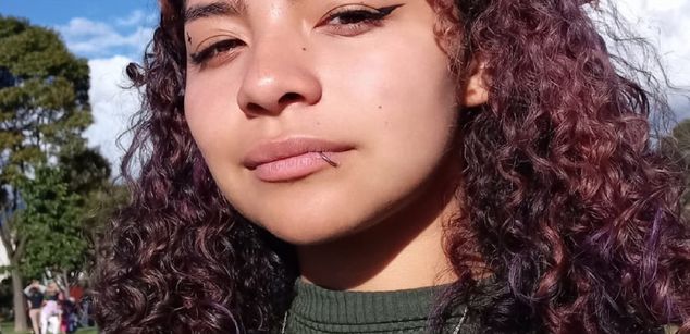 Model - MimosaBronw latina