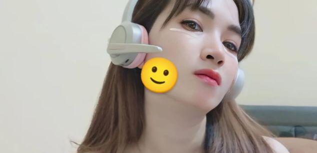 Model - Michelle Xu femdom