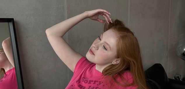 Model - lulu_moons bigass