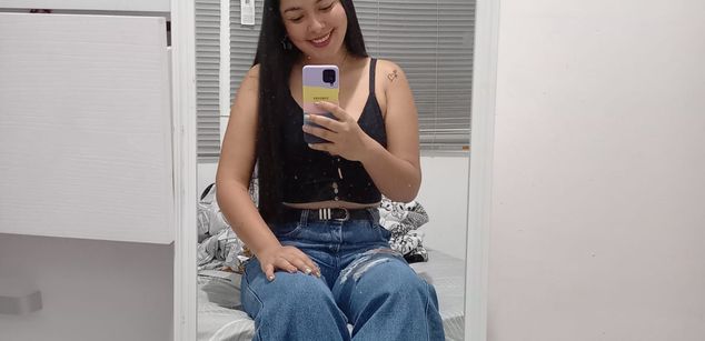 Model - Iris Moira feet