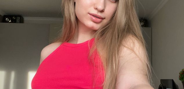 Model - Lunalee obedient