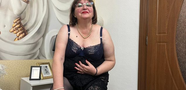 Model - Ladyestelle squirt