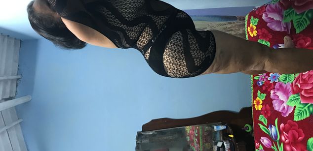 Model - Cubana bigboobs