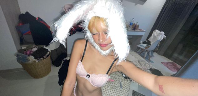 Model - nana GothGirl