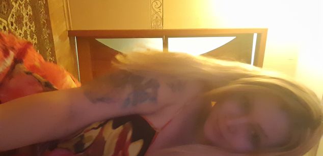 Model - WhiteTery Kissses