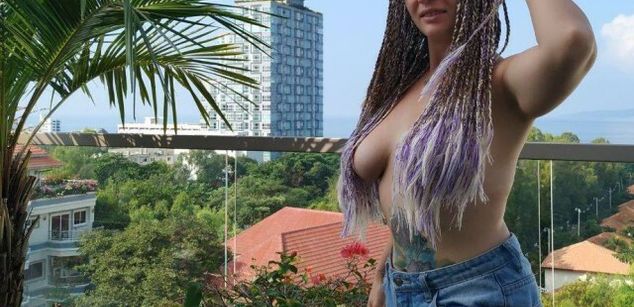 Model - LilyDolly69 mistress