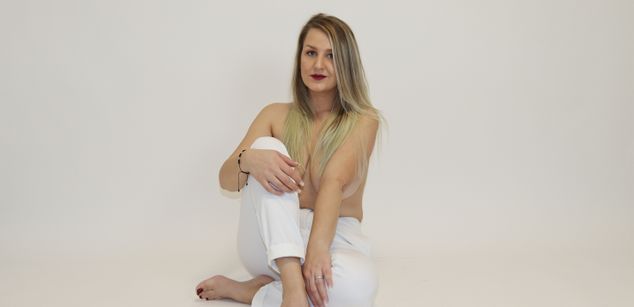 Model - MayaTrainor joi