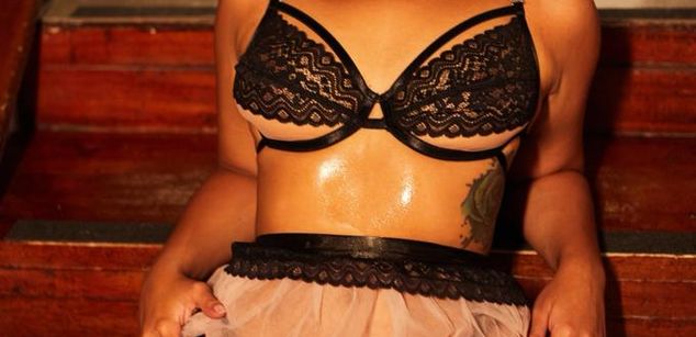 Model - Anny Williams masturbacion