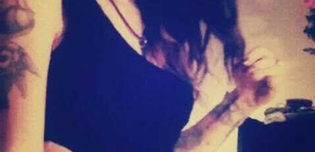 Model - gigi blackhornze 7