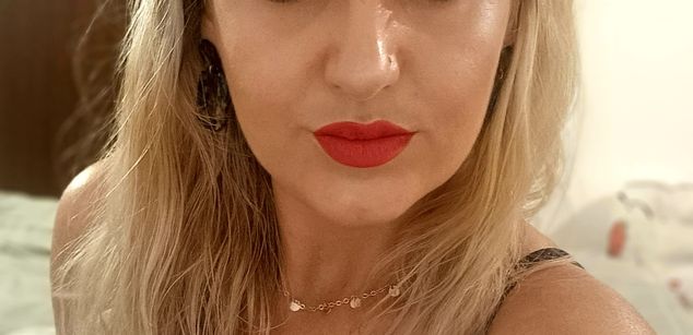 Model - MayaTrainor joi