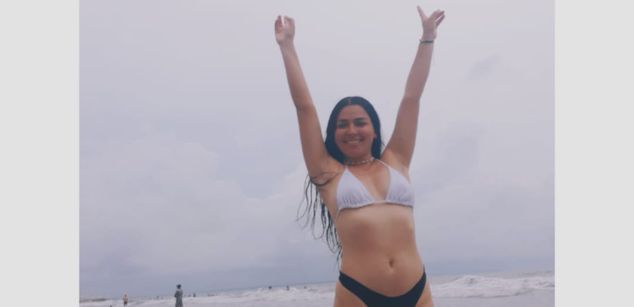 Model - Iris Moira feet