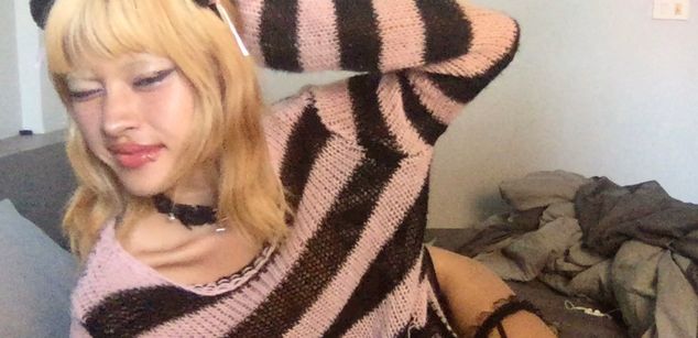 Model - nana GothGirl