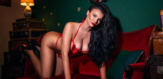 Model - LexaKiss feet