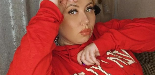 Model - AnnLove chat