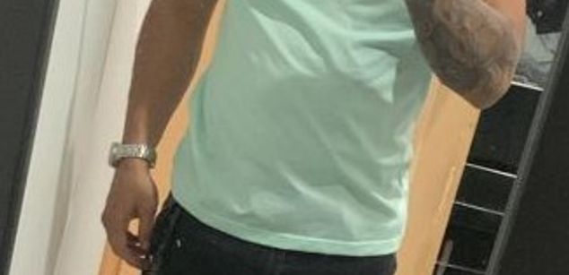 Model - Tony bigboobs