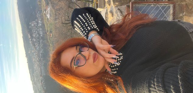 Model - NadiraNoor latin