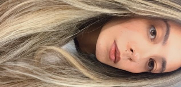 Model - Dominique your queen feet