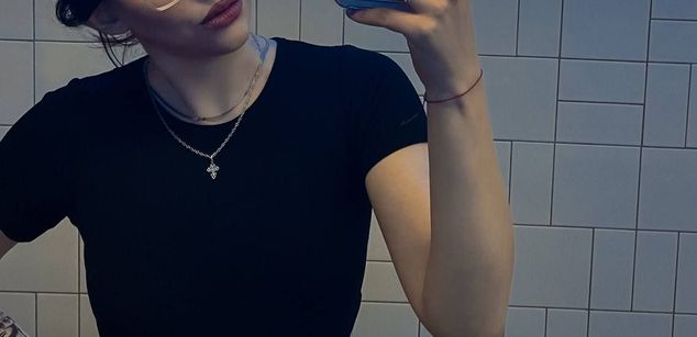 Model - Katrin young