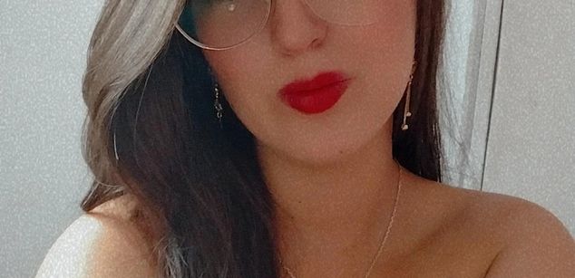 Model - Olivia Falcon bigass