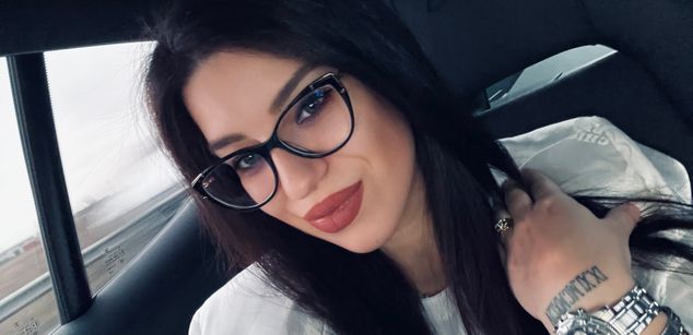 Model - NadiraNoor latin