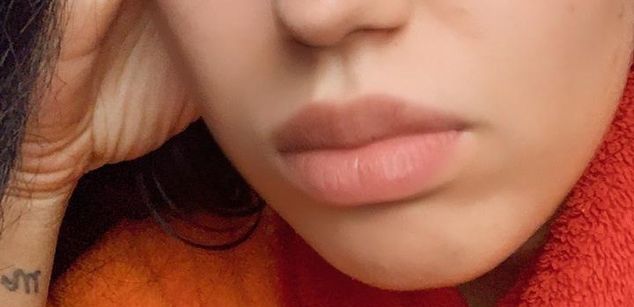 Model - NadiraNoor latin