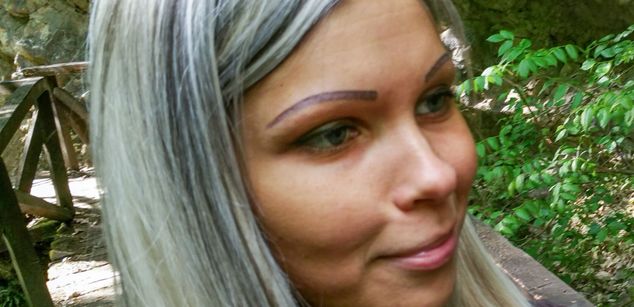 Model - Goddess Barbie Femdom Hottie joi