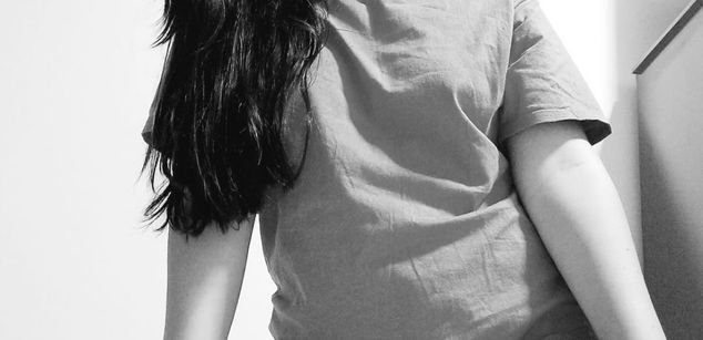 Model - Iris Moira feet