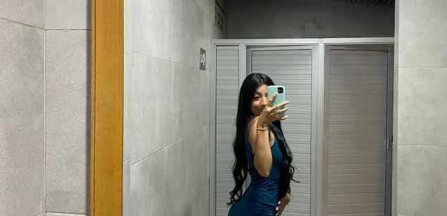 Model - Abby Gray latina