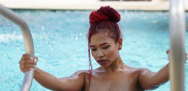 Model - Anny Williams masturbacion