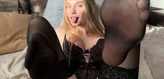 Model - Lunalee obedient