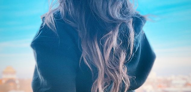 Model - Joanna bigass