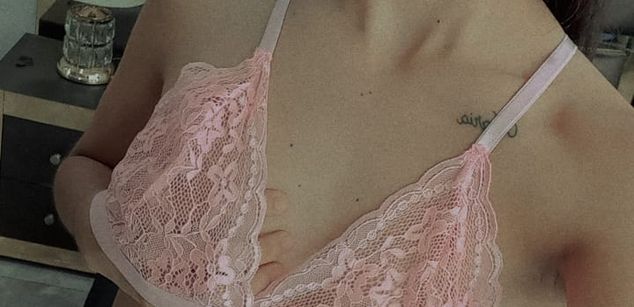 Model - NicoleEsposito latina