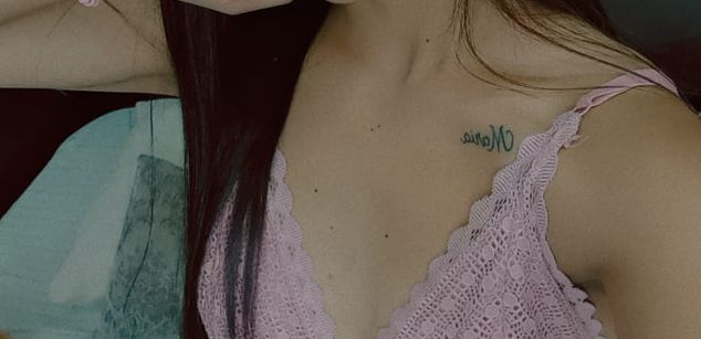 Model - NicoleEsposito latina