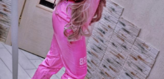 Model - SashaRock sexy