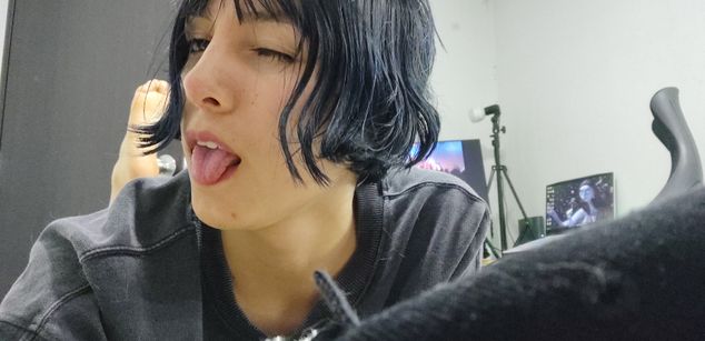 Model - Twelve bigass