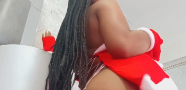 Model - AlisonJames joi