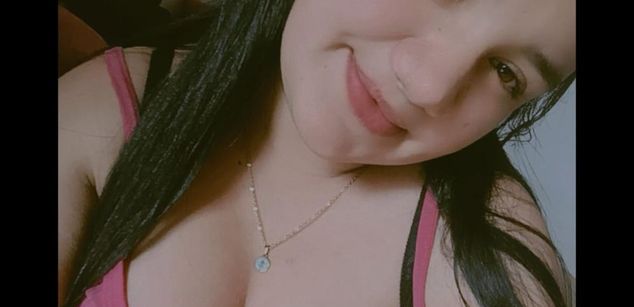 Model - sarita embarazada