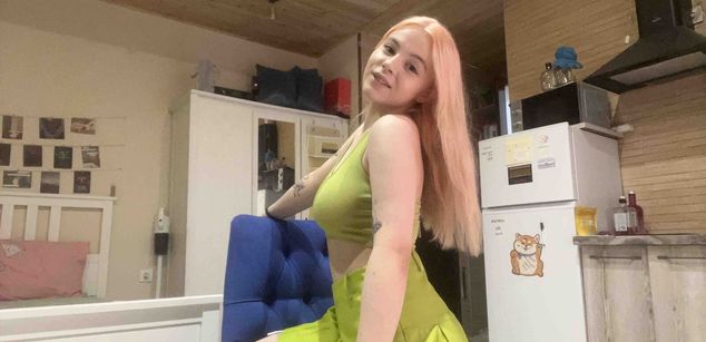 Model - Madison Meow teen