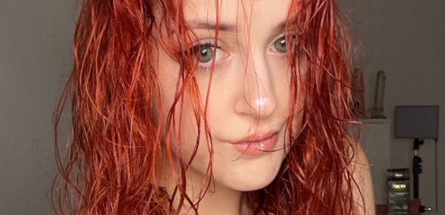 Model - HOLY_HOLES bdsm